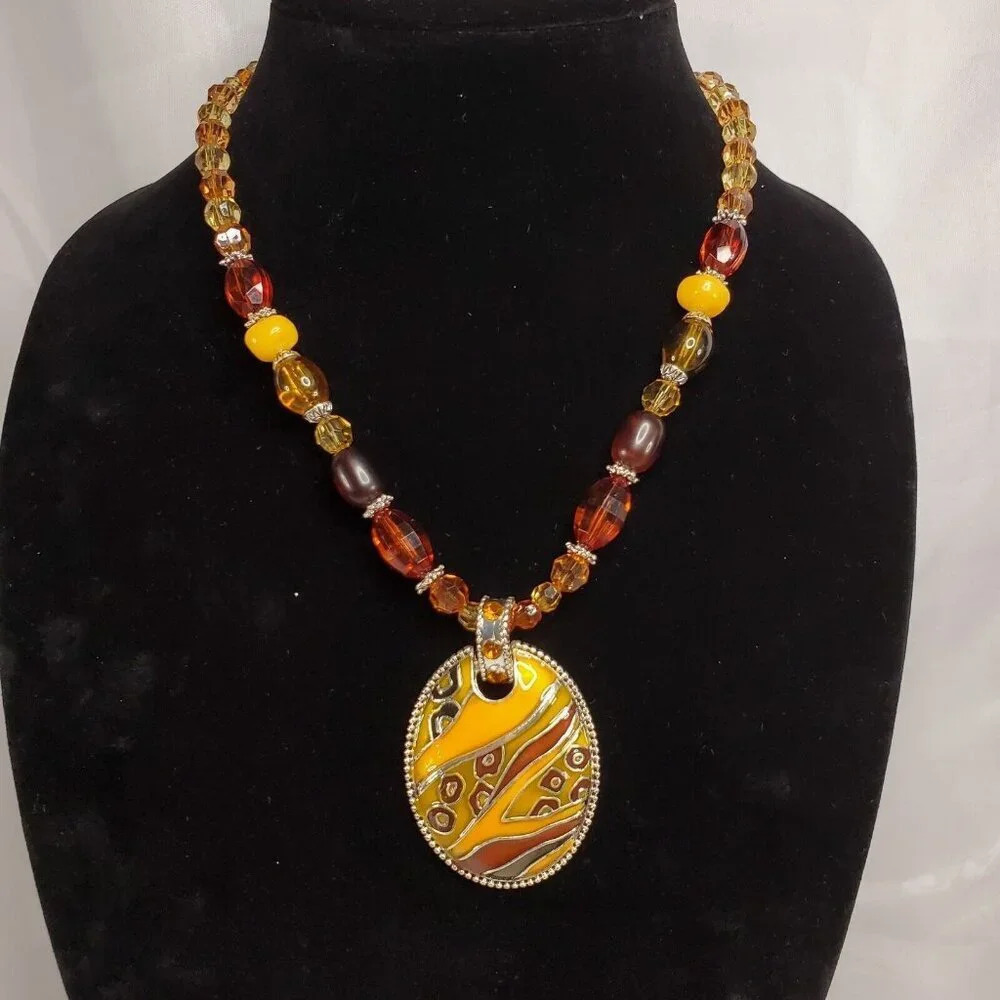 Boho Amber Colored Beaded Necklace With Enamel Pendent 8-9 Drop Adjustable - Picture 4 of 8